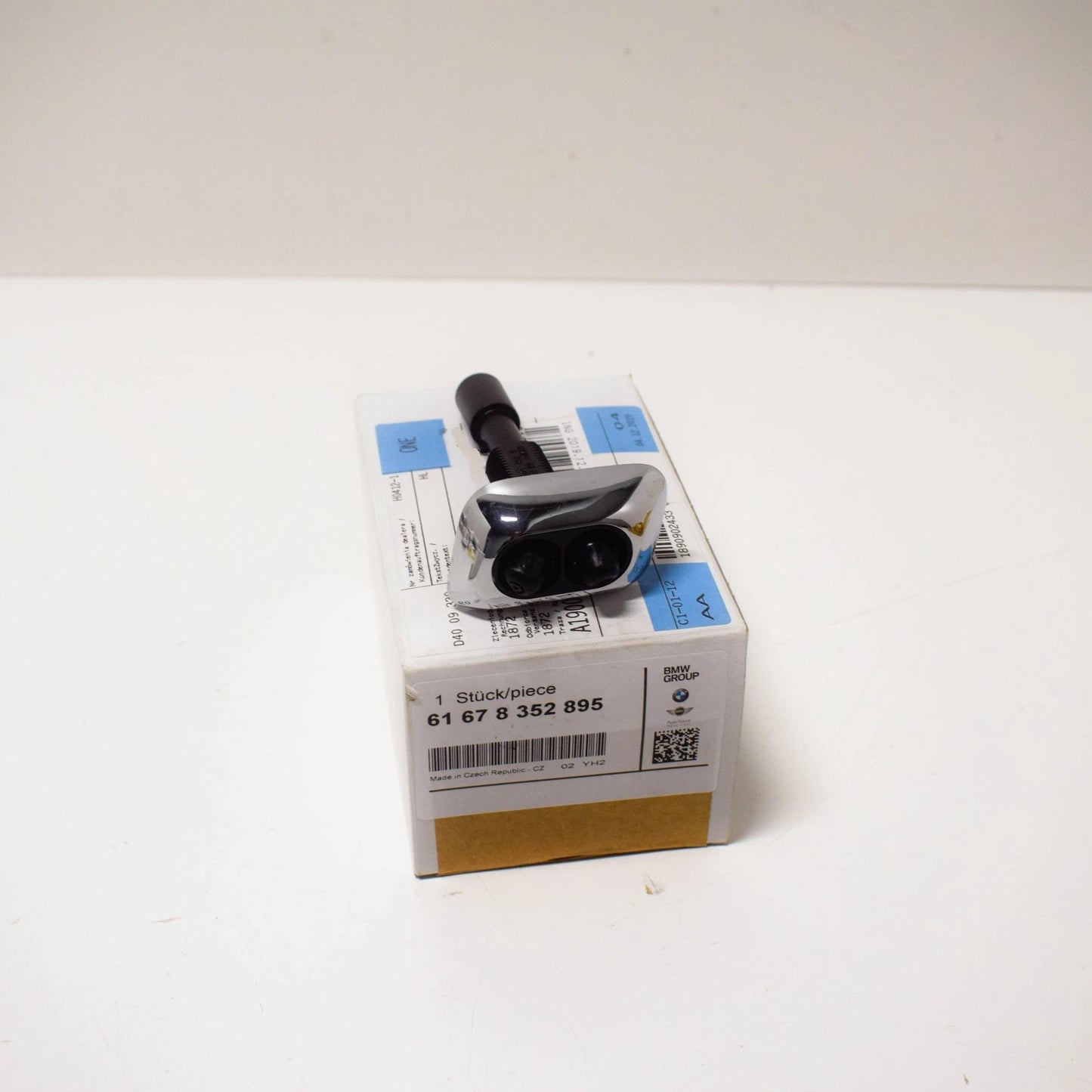 NEW BMW 7 E38 2.8I HEADLIGHT WASHER NOZZLE CHROME LEFT 61678352895 ORIGINAL