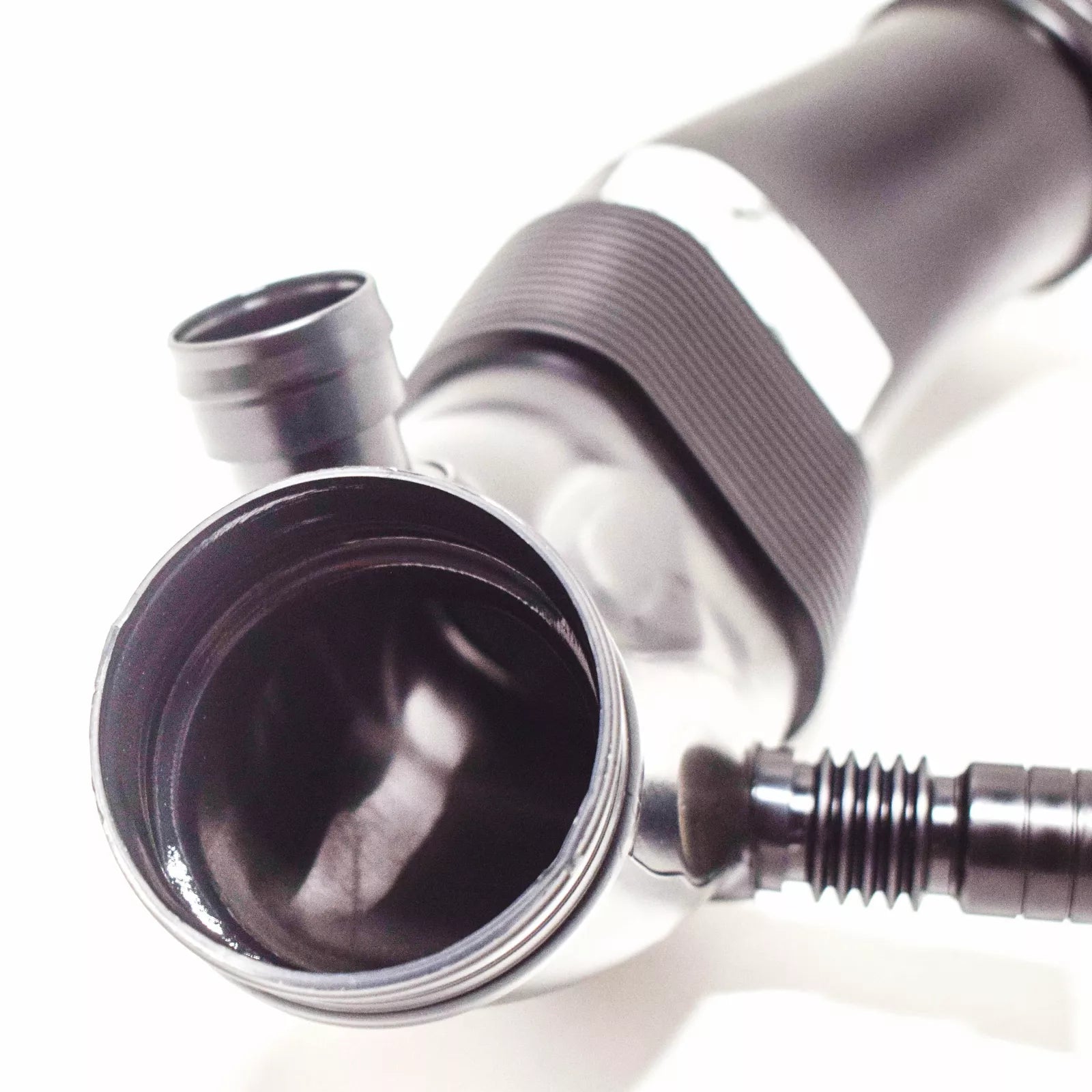 NEW AUDI A4 B6 SUCTION INTAKE PIPE HOSE 06B129627AB ORIGINAL