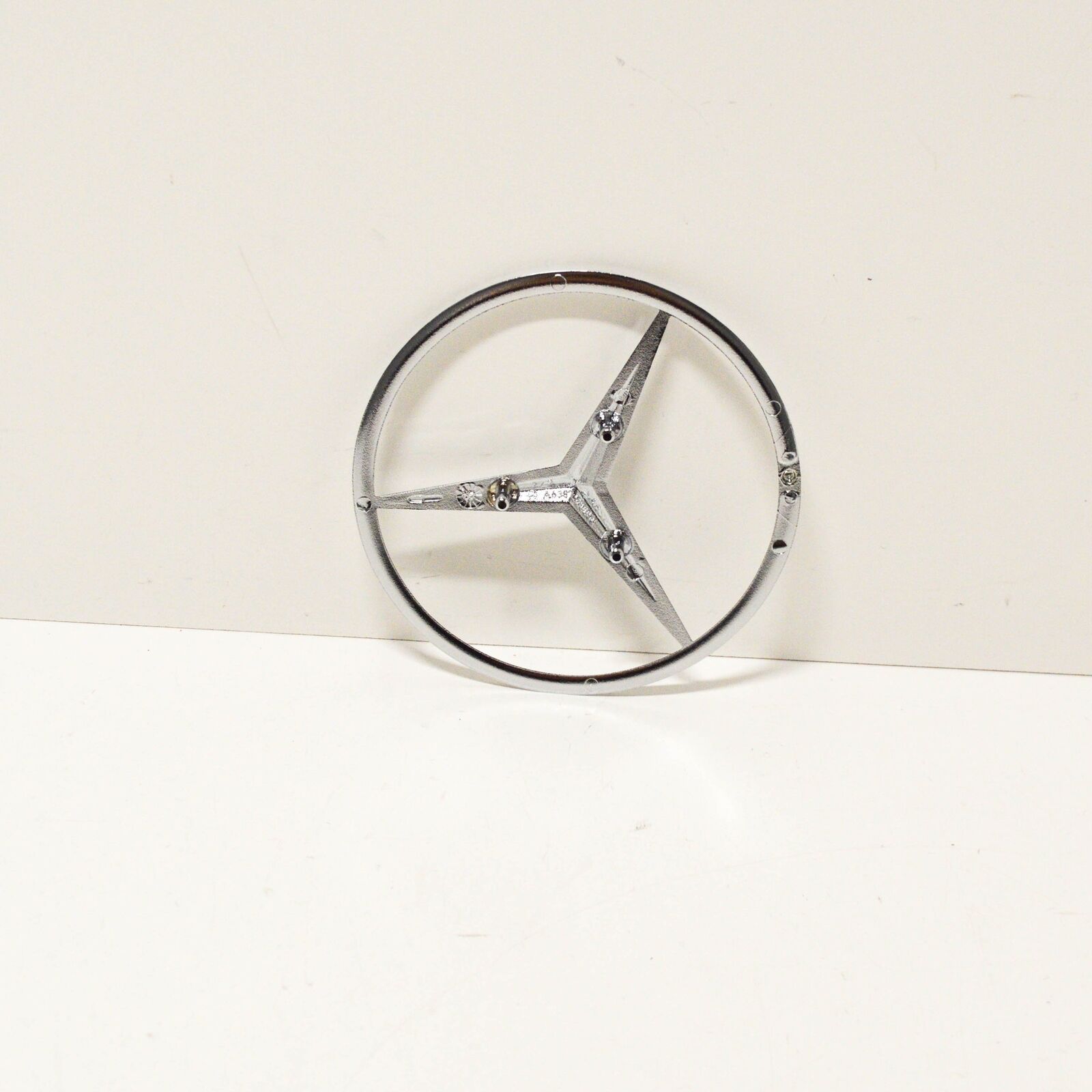 NEW MERCEDES BENZ VITO W638 REAR BOOT EMBLEM A6387580058 ORIGINAL