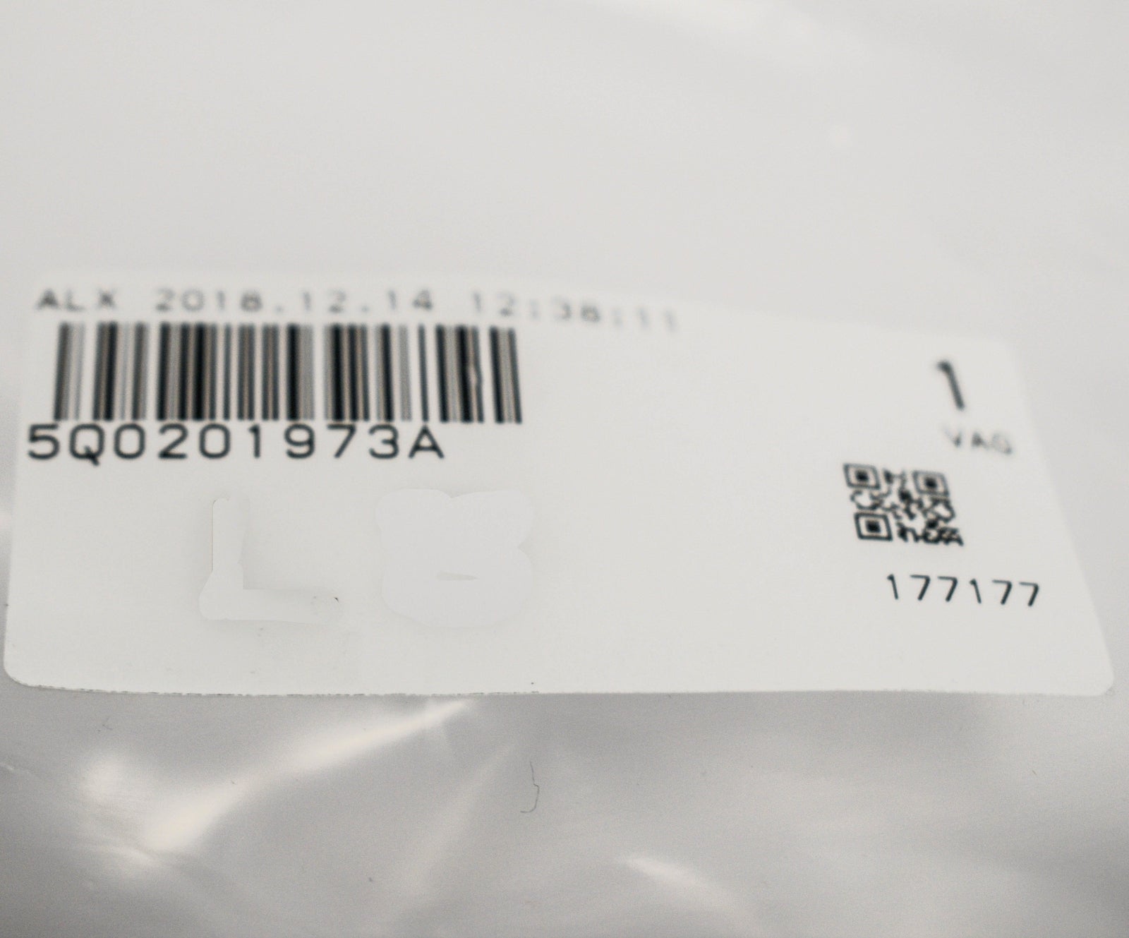 NEW AUDI A3 8V FUEL LINE COVER 5Q0201973A ORIGINAL