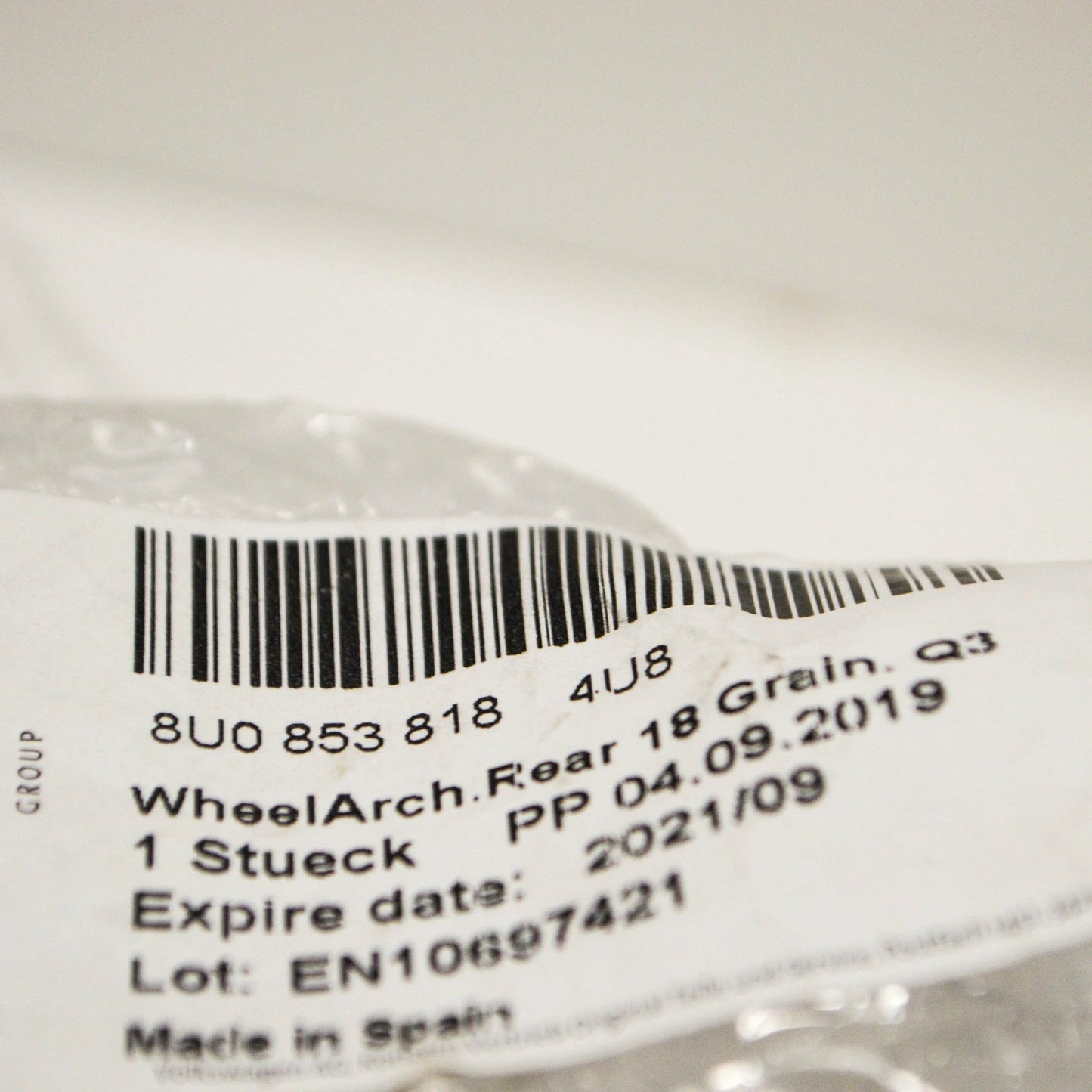 NEW AUDI Q3 8U REAR RIGHT WHEEL ARCH COVER 8U08538184U8