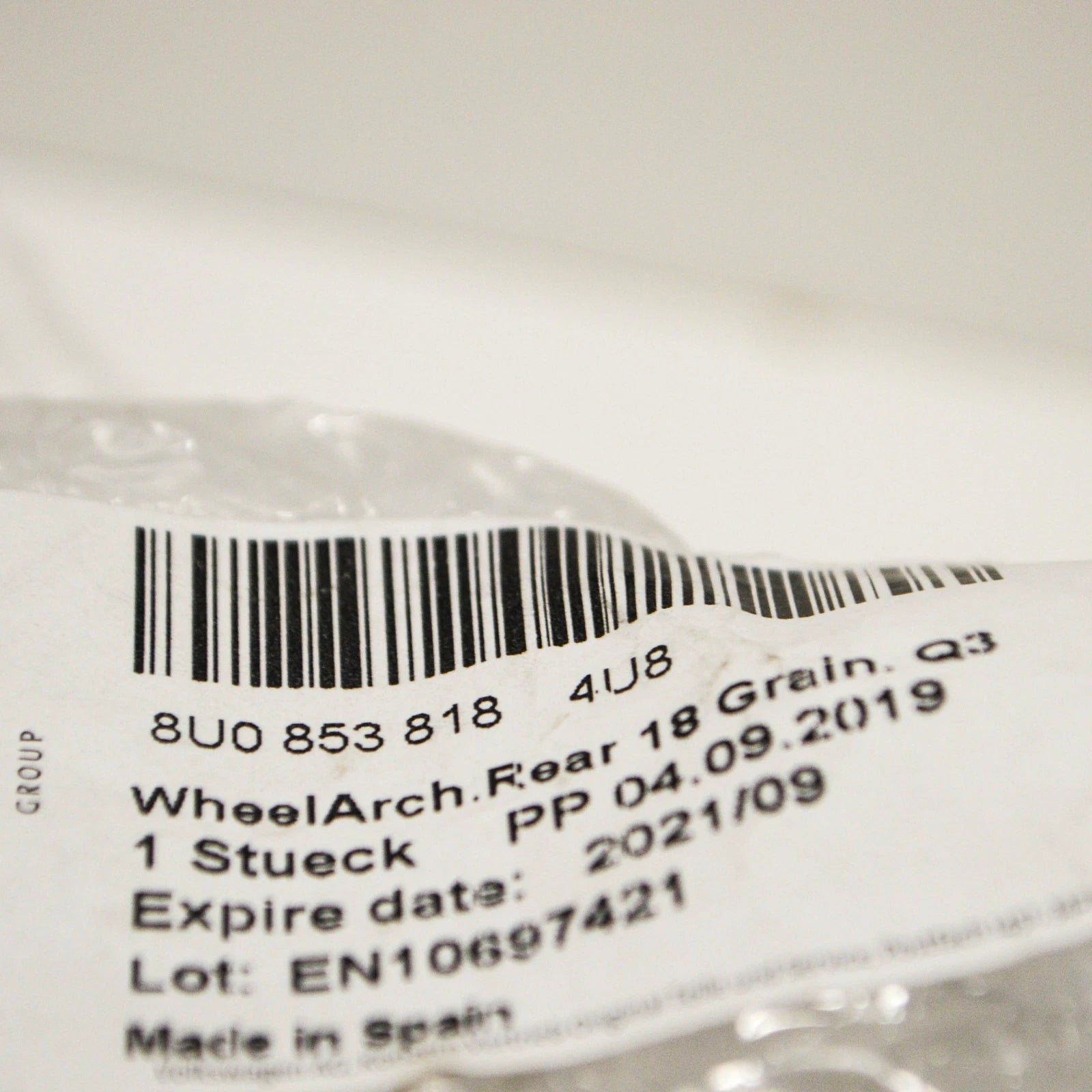 NEW AUDI Q3 8U REAR RIGHT WHEEL ARCH COVER 8U08538184U8