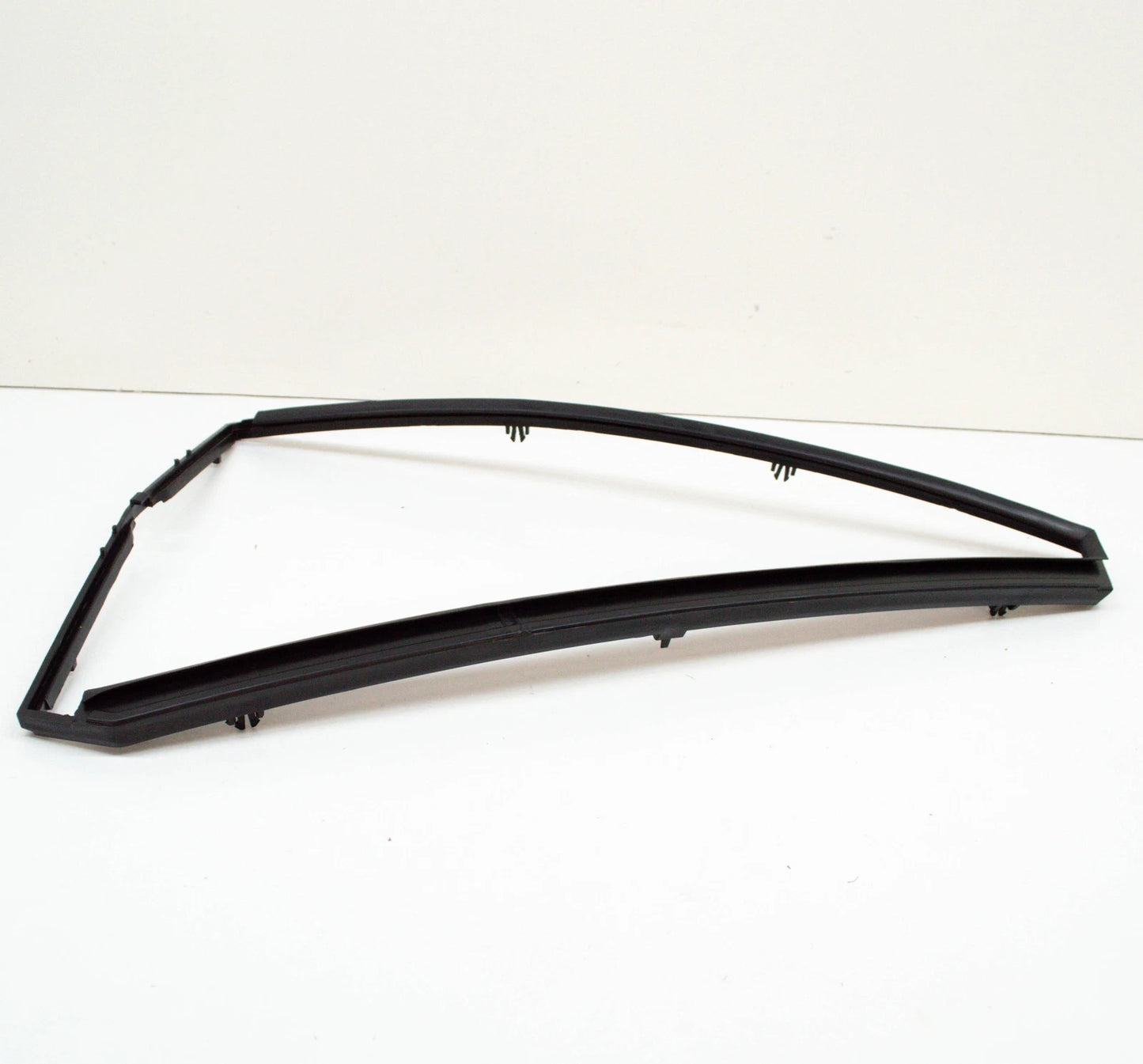NEW BMW X5 E53 REAR LEFT DOOR WINDOW FIXED FRAME 51348402575 8402575 ORIGINAL