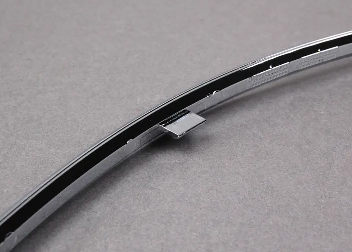 NEW MERCEDES-BENZ C CL203 FRONT LEFT BUMPER MOULDING A2038858121 ORIGINAL