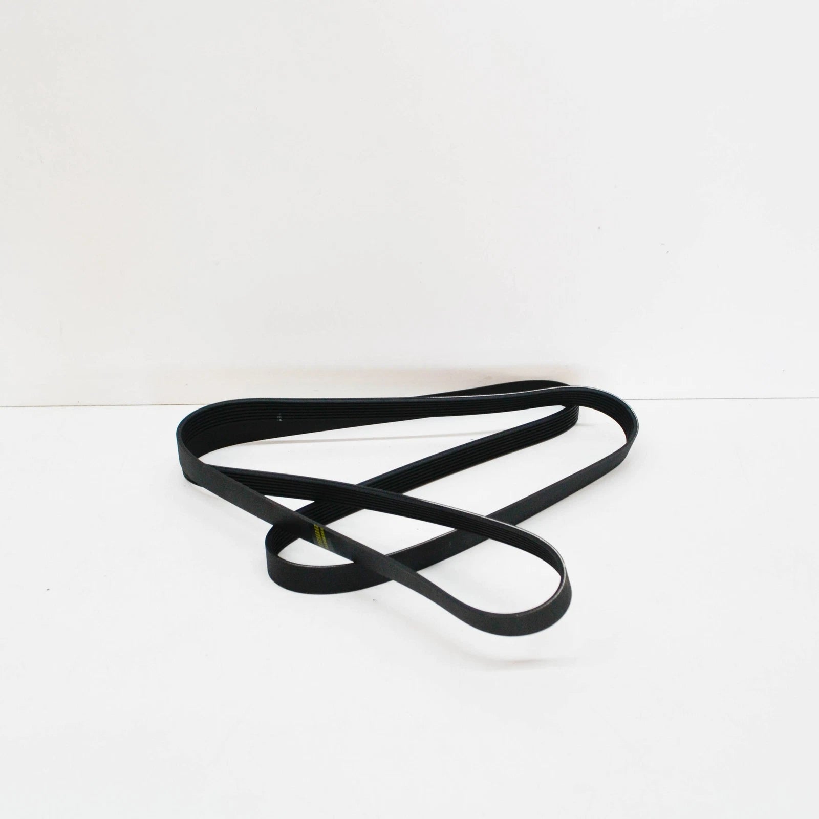 NEW AUDI A8 D3 ALTERNATOR TIMING BELT 077903137AE