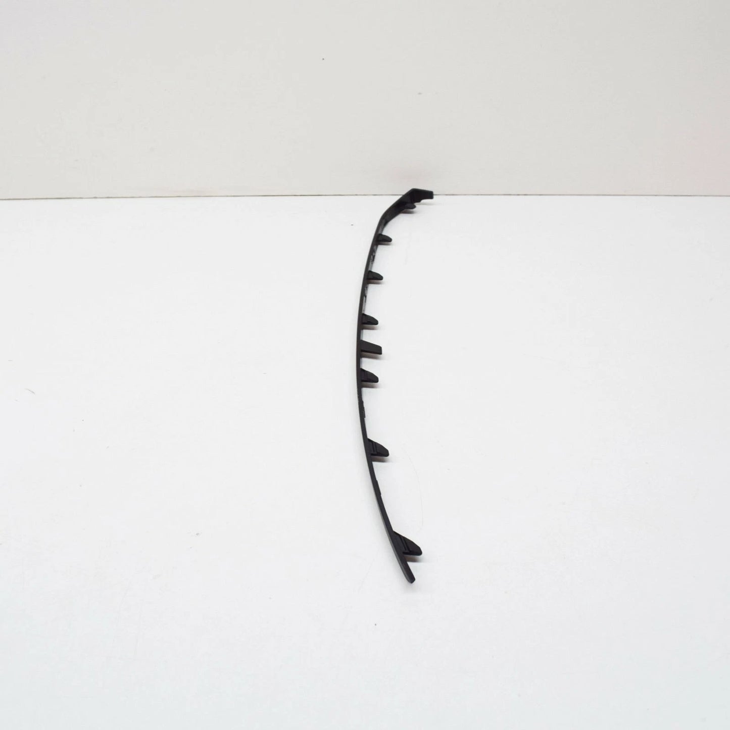 NEW AUDI A3 8V FRONT LEFT BUMPER MOLDING STRIP TRIM S-LINE 8V5807533A