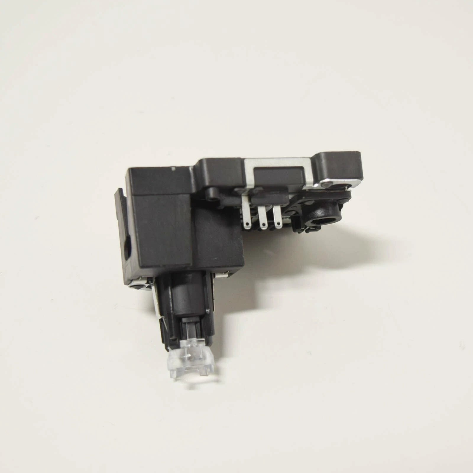 NEW AUDI A6 C6 LEFT REAR INNER BULB HOLDER 4F9945221A