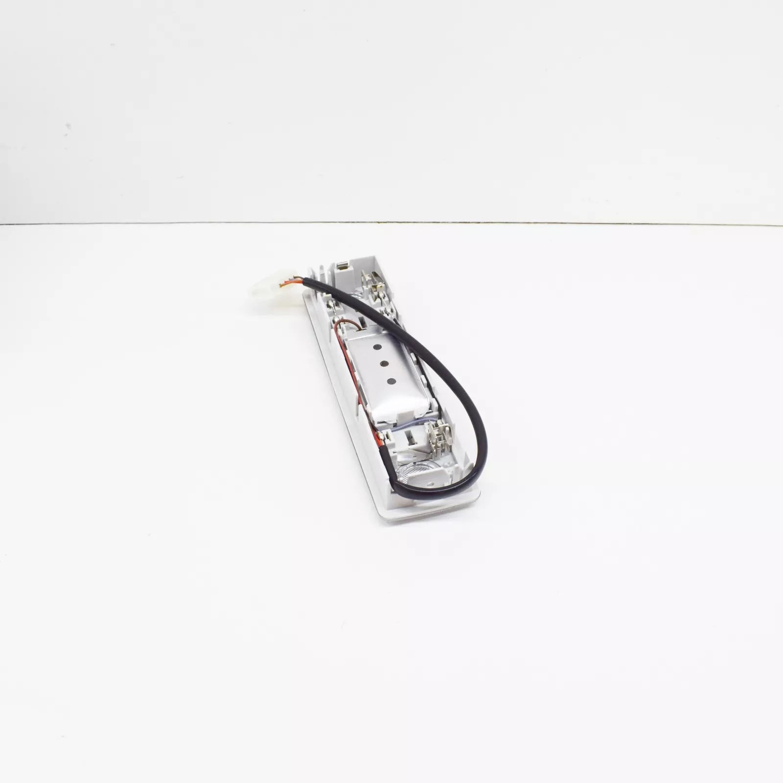 NEW BMW 5 E34 FRONT INTERIOR READING LIGHT 63311384963 1384963 ORIGINAL