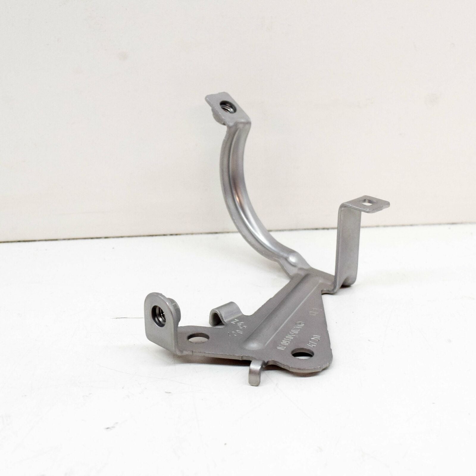 NEW MERCEDES-BENZ C COUPE C205 WATER PUMP HOLDER A2055016020 2015 ORIGINAL