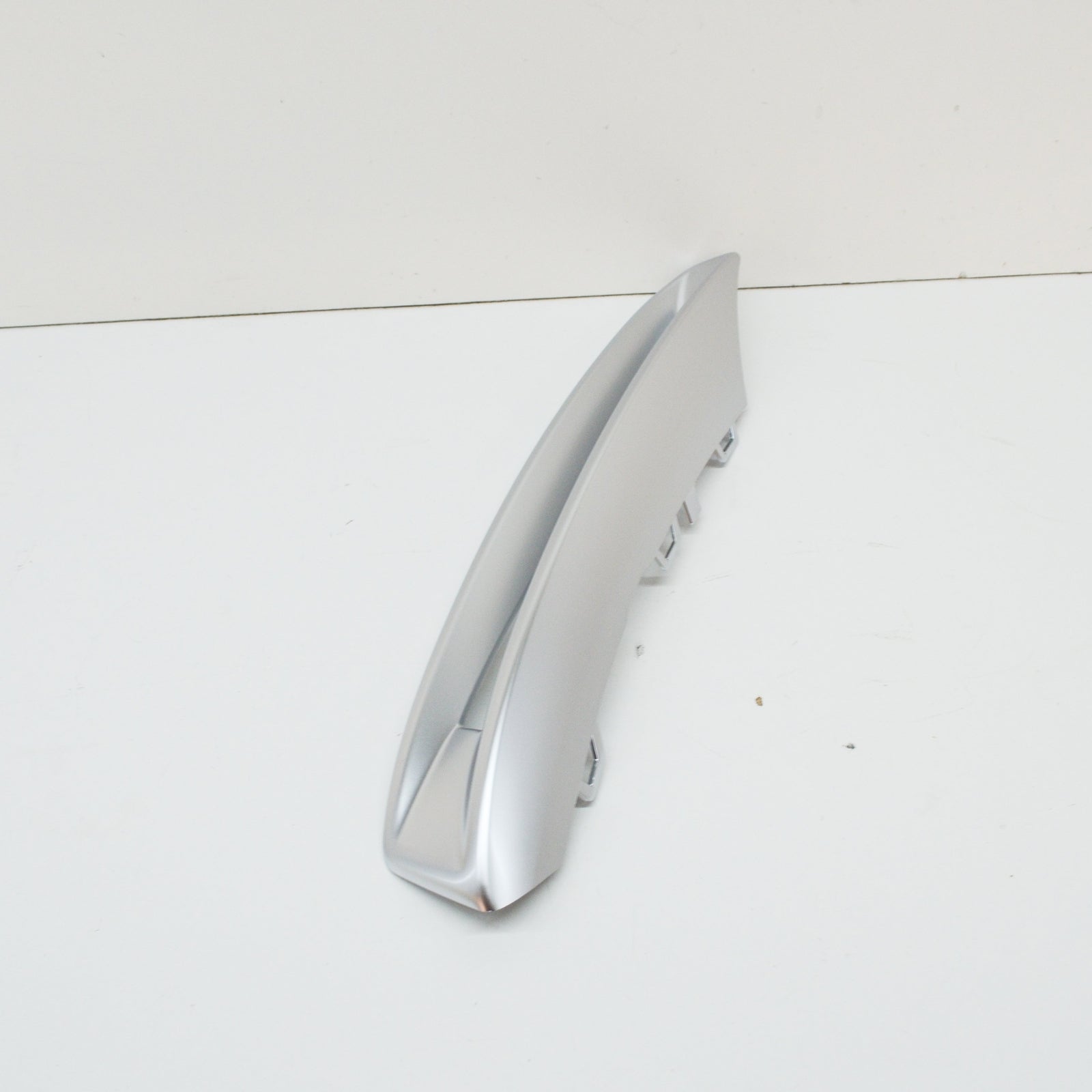 NEW MERCEDES-BENZ GLS X166 FRONT RIGHT BUMPER MOLDING A1668852874 ORIGINAL