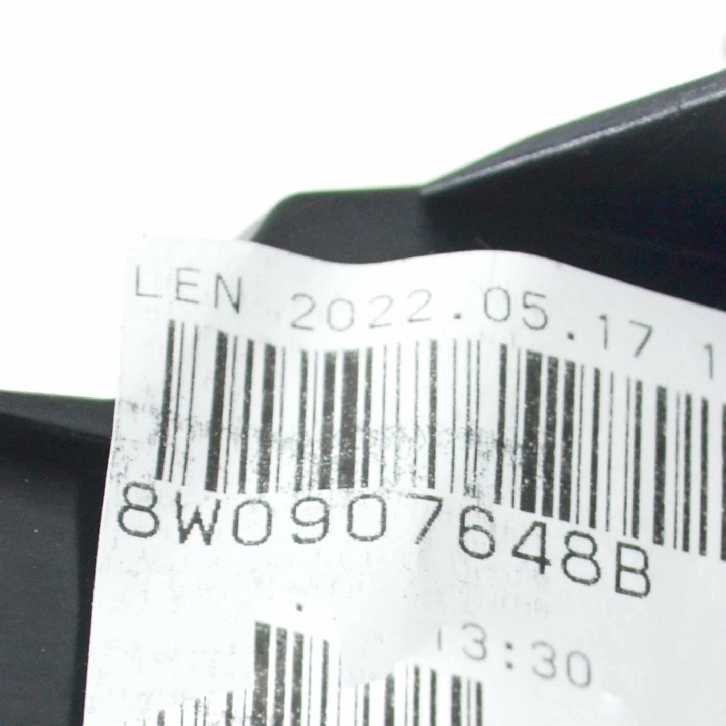 NEW AUDI A4 AVANT B9 ENGINE CONTROL MODULE BRACKET 8W0907648B