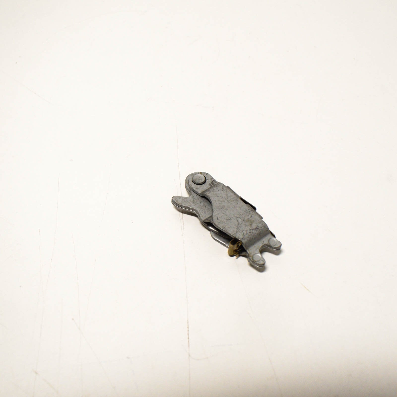 NEW MERCEDES-BENZ S W221 REAR BRAKE EXPANDING LOCK SHACKLE A2214200189 ORIGINAL