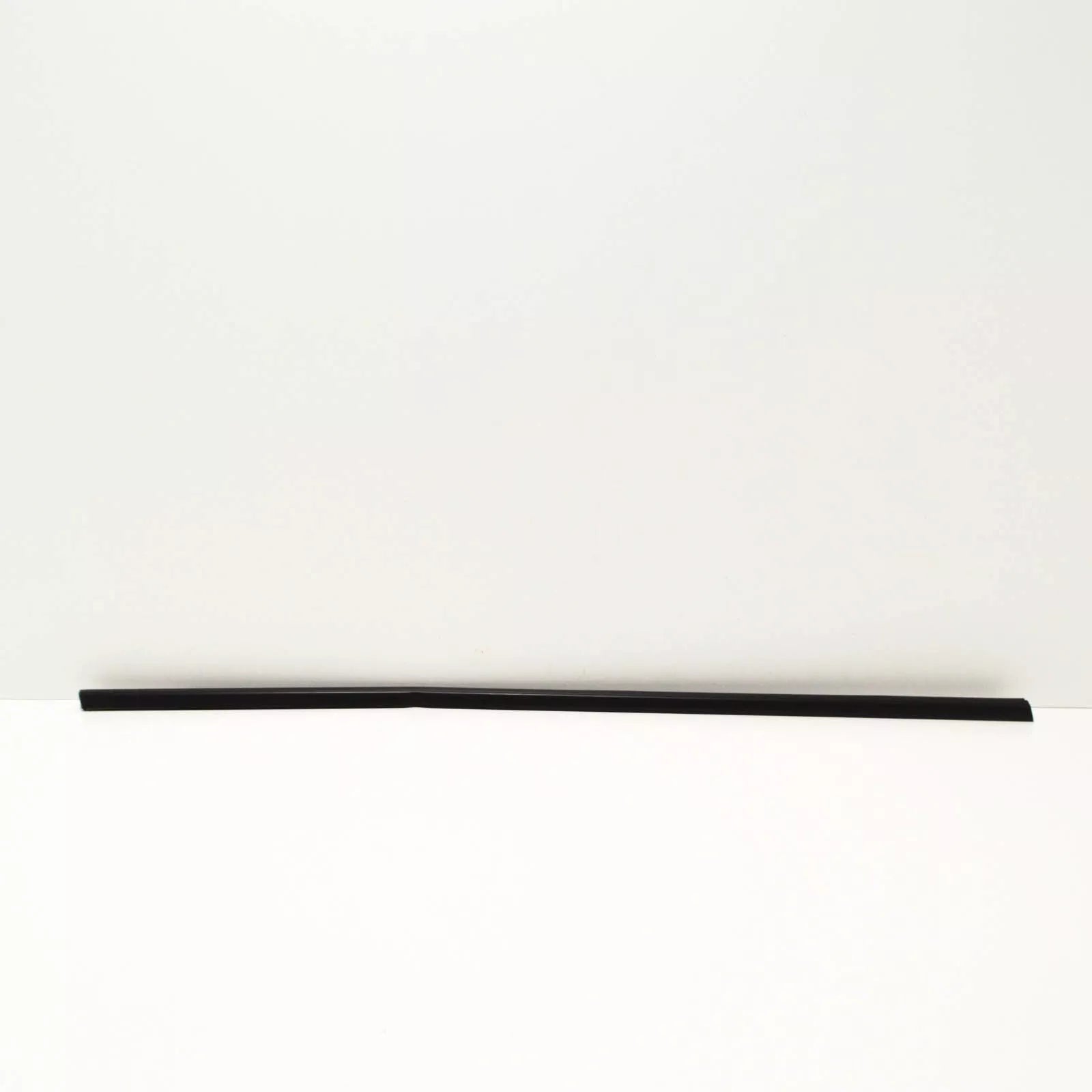 NEW BMW 3 E46 FRONT RIGHT DOOR WEATHERSTRIP 51338194708 ORIGINAL