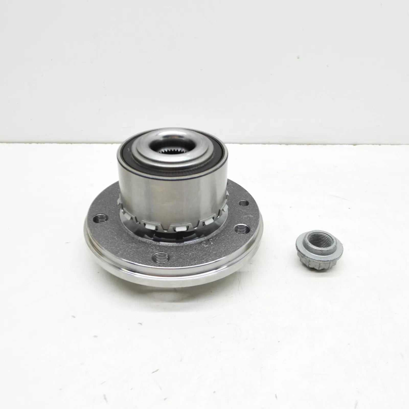 NEW VW TOUAREG 7L FRONT WHEEL BEARING 7H0498611 ORIGINAL