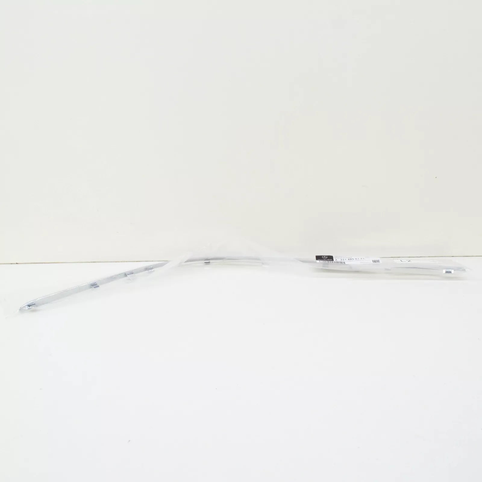 NEW MB S-CLASS W221 FRONT BUMPER LEFT LOWER CHROME TRIM A2218850121 ORIGINAL