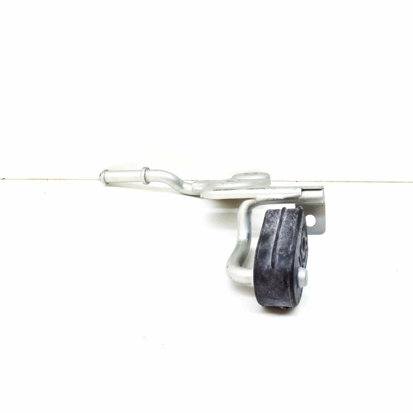 NEW MERCEDES-BENZ CLS C218 REAR LEFT EXHAUST SUSPENSION PIPE HANGER A2124901137