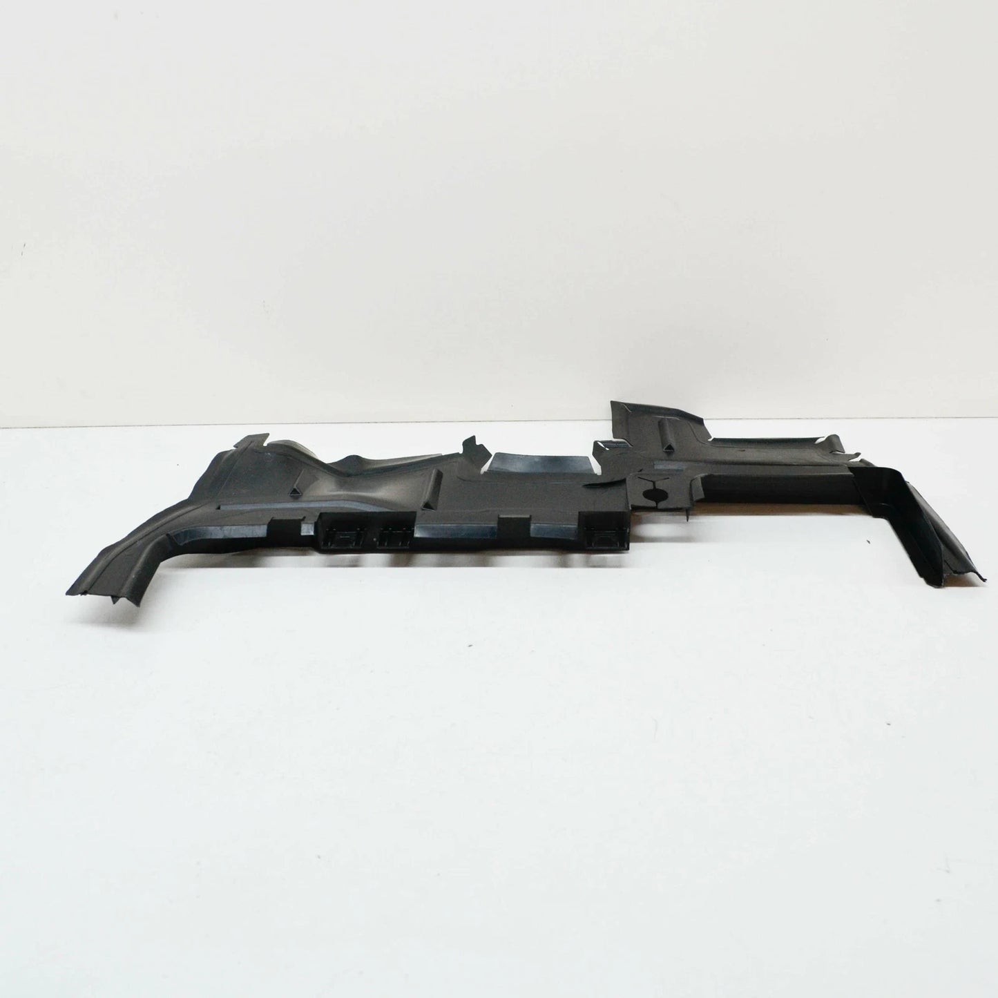 NEW AUDI A6 C7 RADIATOR LEFT AIR GUIDE 4G0121283BC