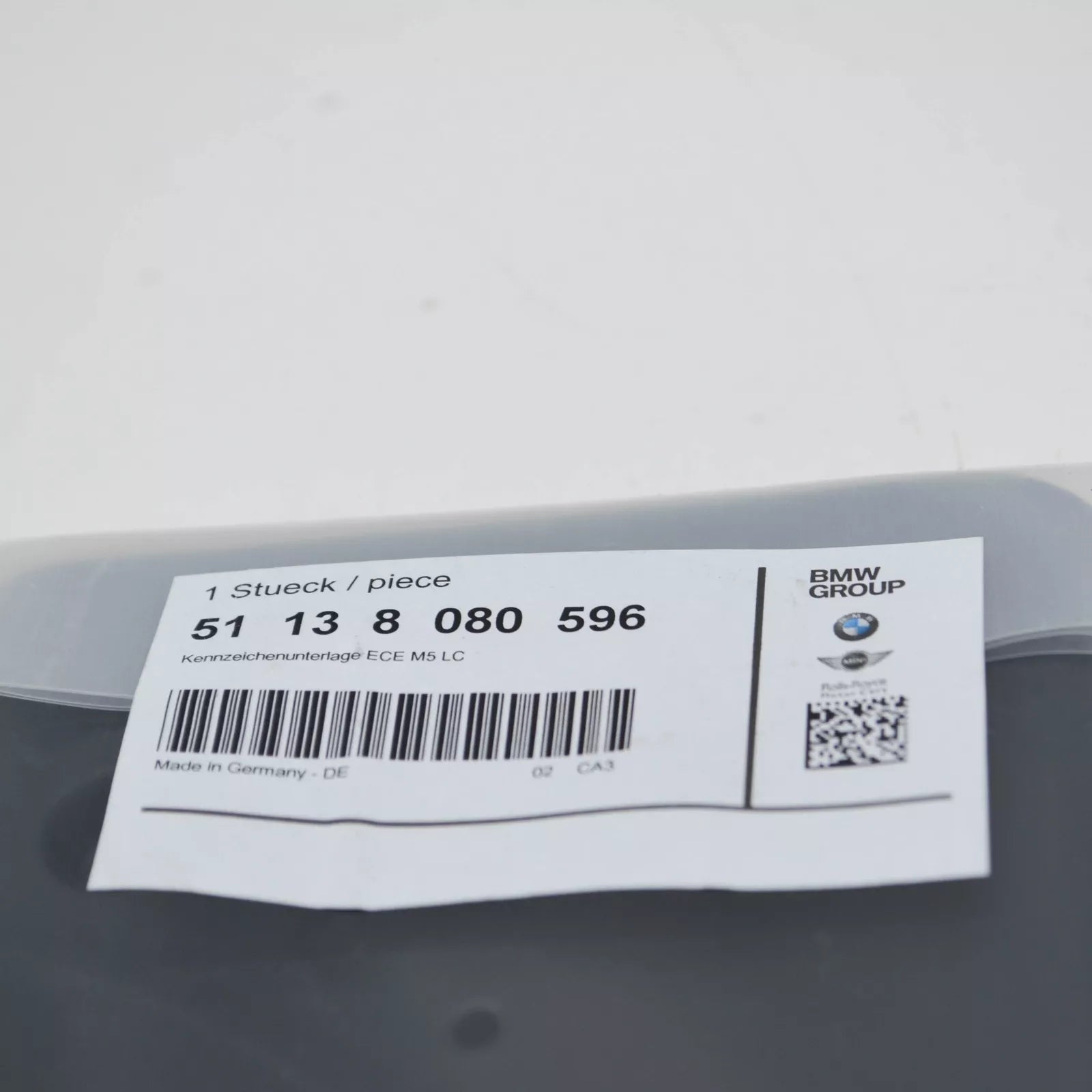 NEW BMW M5 F90 FRONT BUMPER LICENCE PLATE HOLDER 51138080596 ORIGINAL