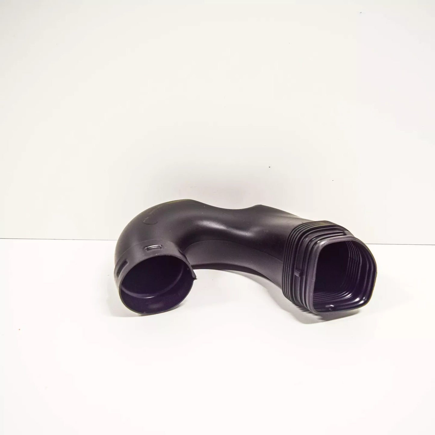 NEW VOLKSWAGEN TIGUAN 5N INTAKE AIR DUCT 5N0129618C ORIGINAL