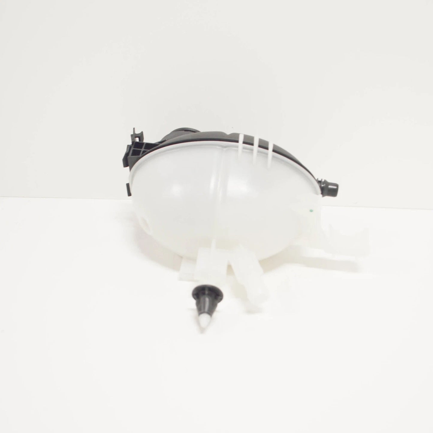 NEW MB E W212 COOLANT EXPANSIONT TANK RESERVOIR TANK A2045000849 ORIGINAL