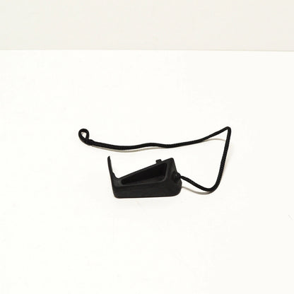 NEW AUDI A1 MK1 PARCEL SHELF RIGHT STRING 8X0867668