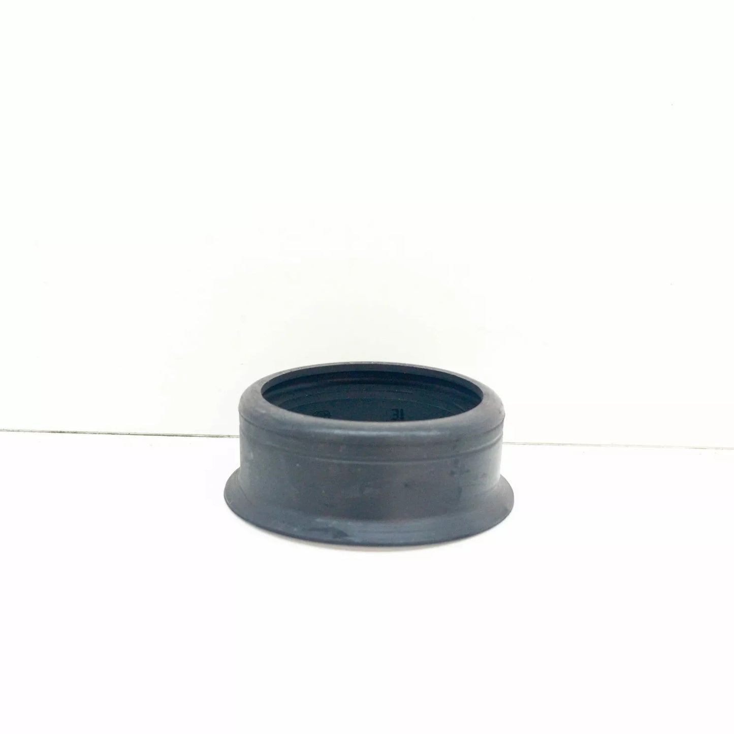 NEW VOLKSWAGEN TOUAREG 7L OIL FILLER TUBE SEAL O-RING 074115315 ORIGINAL