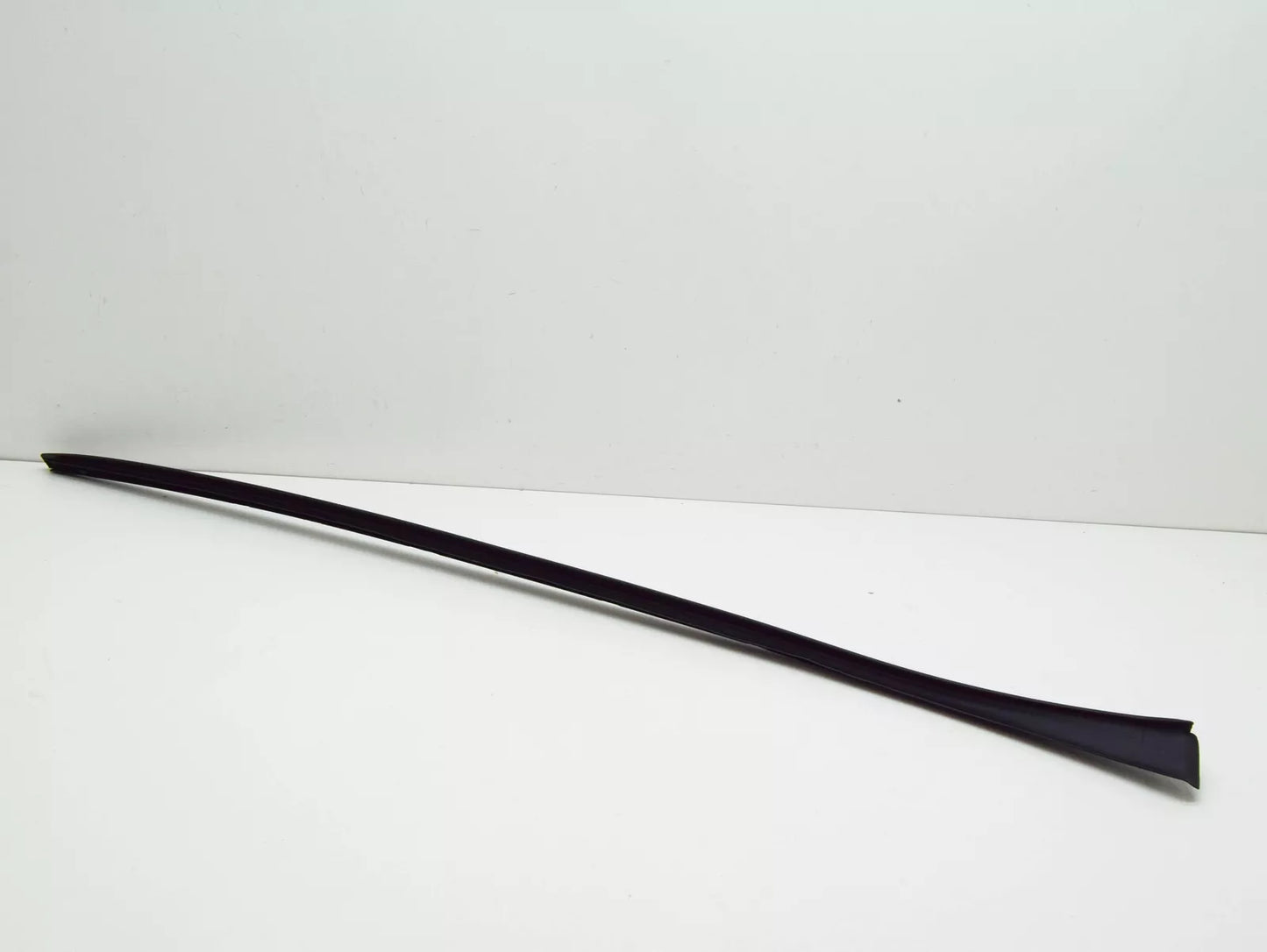 NEW SEAT LEON 5F LEFT WINDSCREEN TRIM STRIP 5F0854319E9B9 ORIGINAL