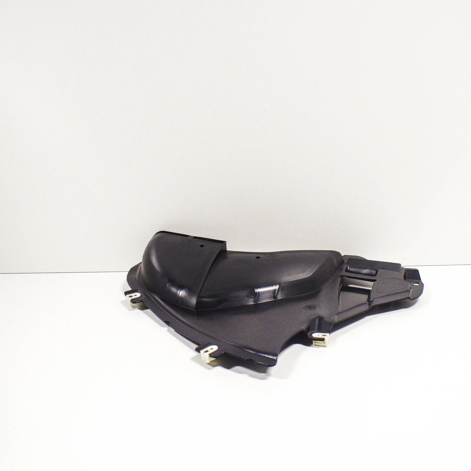 NEW BMW 5 G30 FRONT LEFT FENDER LINER WHEEL ARCH LOWER COVER 51757340743