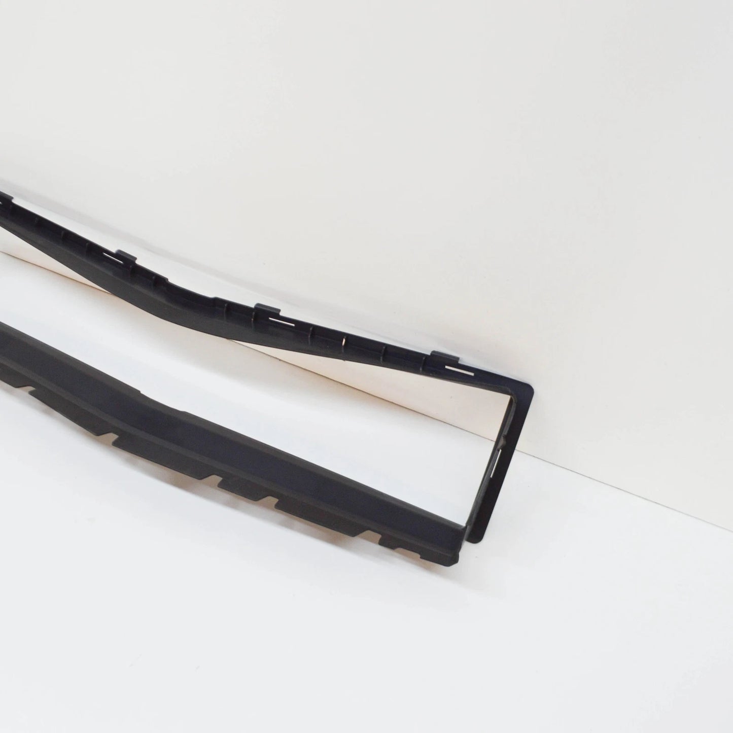 NEW MERCEDES-BENZ CLA C118 FRONT LOWER AIR DUCT SEGMENT A1188853801 ORIGINAL