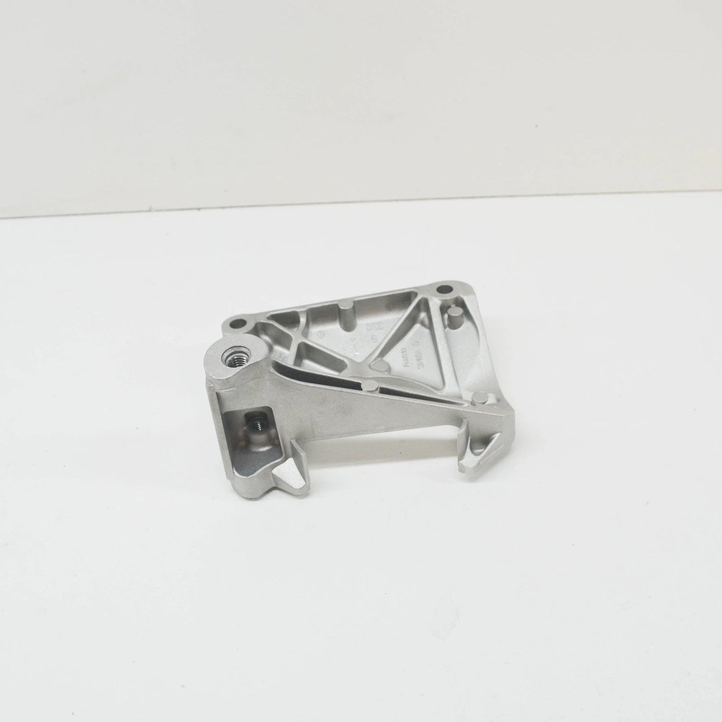 NEW BMW 5 E60 ENGINE SUSPENSION LEFT CONSOLE 22116761117 6761117 ORIGINAL