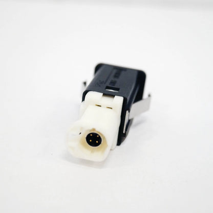 NEW BMW E70 F25 F02 F13 E60 F10 E90 E81 USB CONNECTOR 84109237656 ORIGINAL