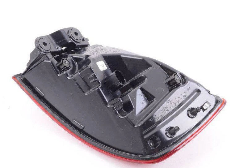NEW AUDI A3 8V REAR LEFT OUTER LED TAILLIGHT 8V5945095C ORIGINAL