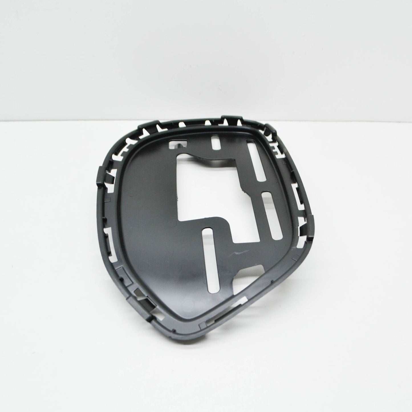 NEW MB S W222 FRONT BUMPER LEFT GRILLE BRACKET COVER A2228855001 ORIGINAL