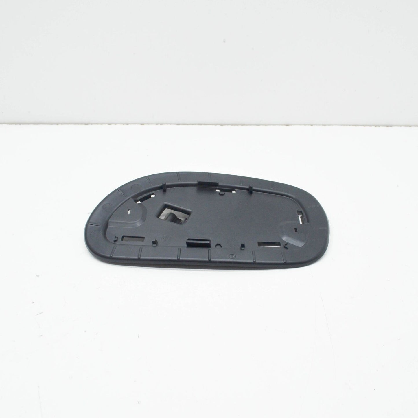 NEW MB GLA X156 FRONT BUMPER LEFT SIDE TRIM INNER HOLDER A1568855500 ORIGINAL