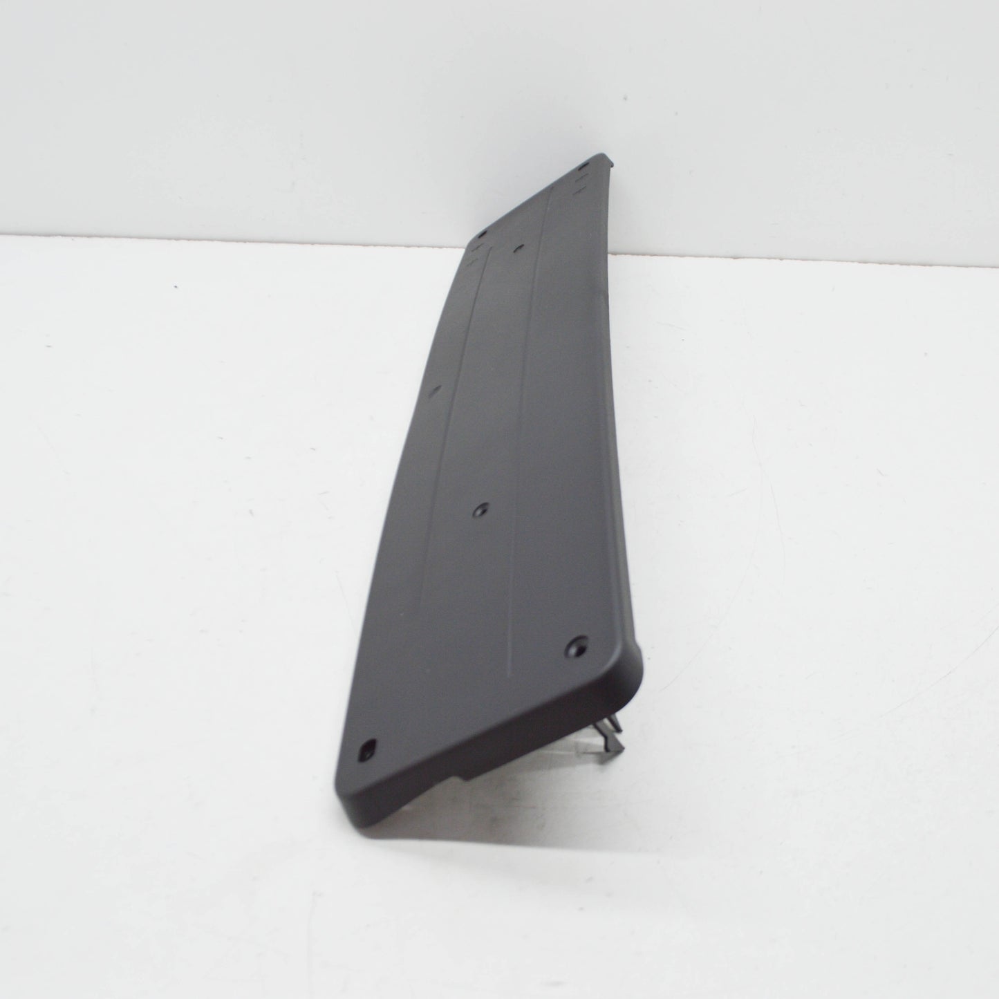 NEW MB C-CLASS W205 FRONT BUMPER LICENSE NUMBER PLATE A2058800144 2015 ORIGINAL