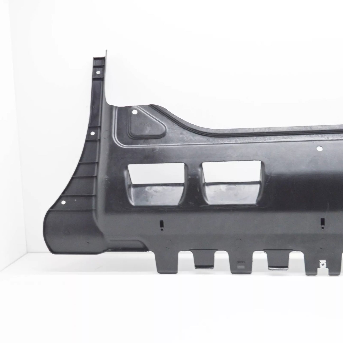 NEW VOLKSWAGEN TIGUAN AD FRONT UNDERBODY NOISE INSULATION 5QF825235C ORIGINAL