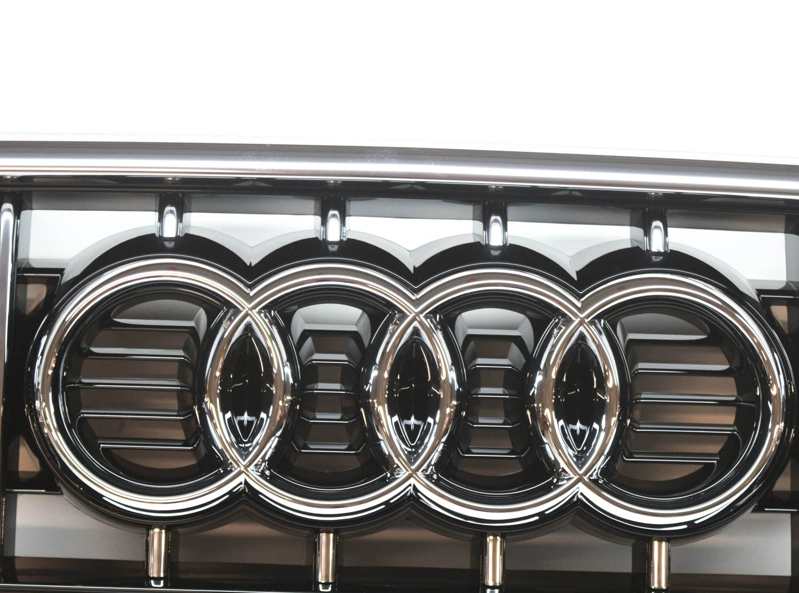 NEW AUDI Q7 4L FRONT BUMPER RADIATOR GRILLE 4L0853651HT94 2015 ORIGINAL