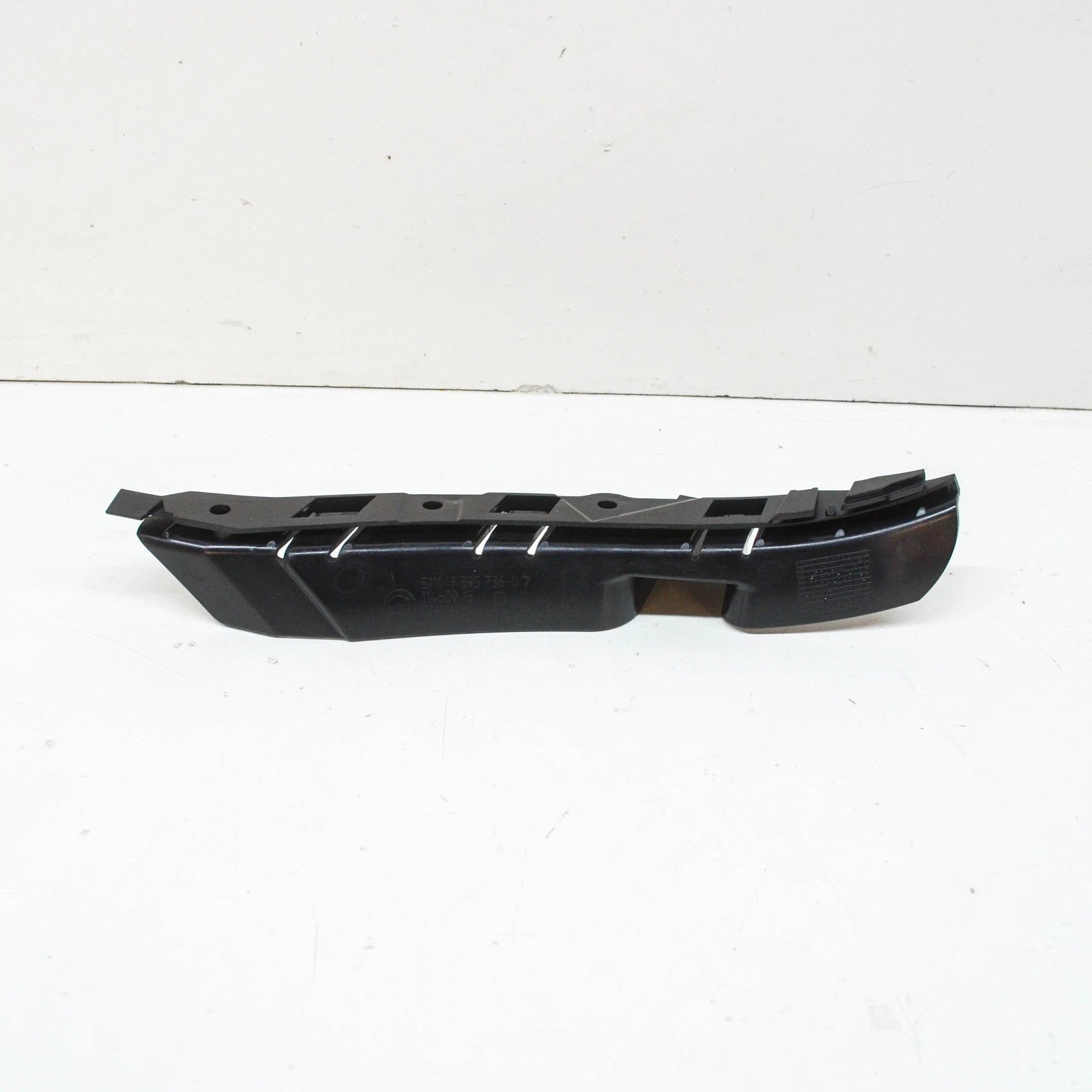 NEW BMW M5 E60 FRONT RIGHT BUMPER SUPPORT BRACKET 7895736 51117895736 ORIGINAL