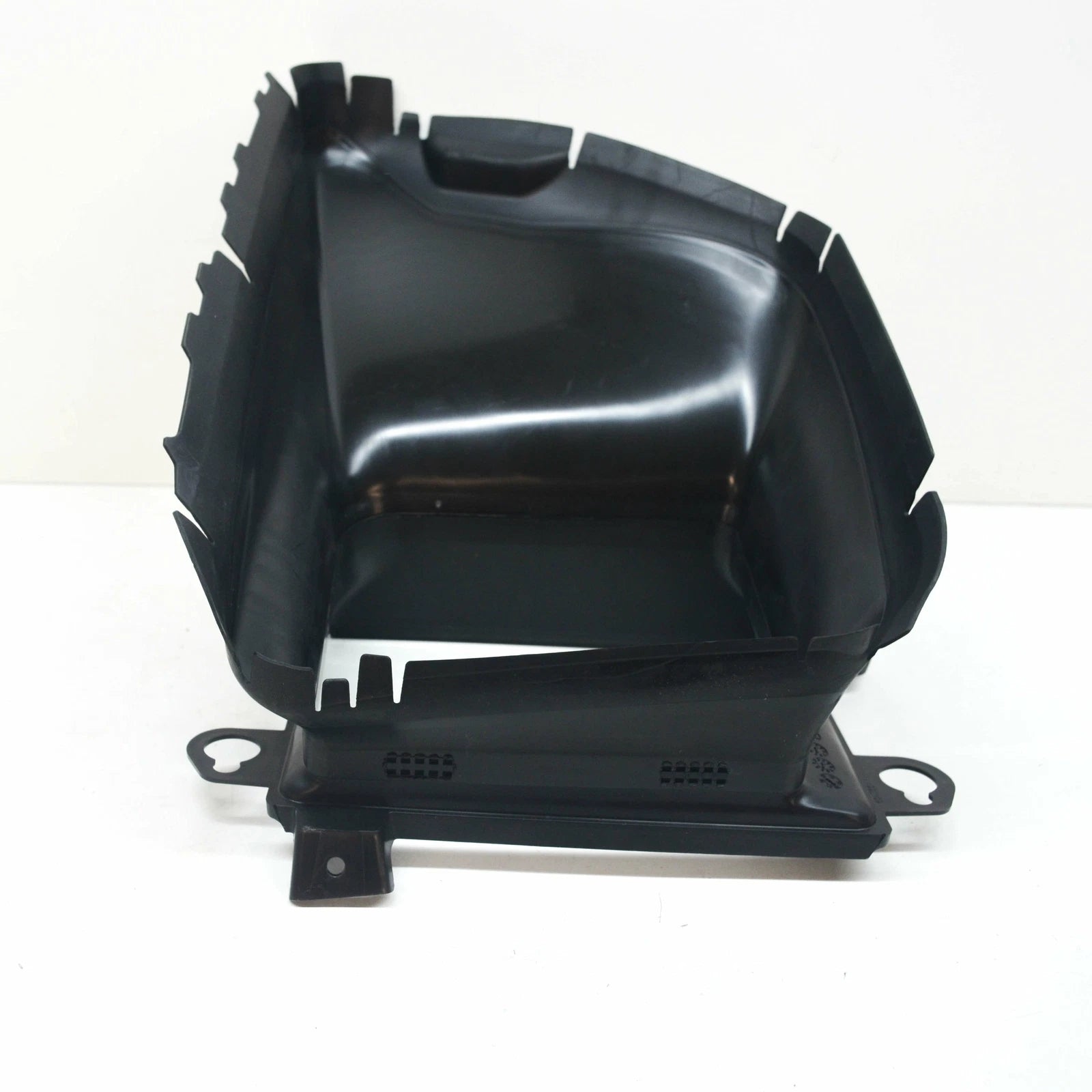 NEW AUDI Q7 4M LEFT OUTER AIR DUCT TUBE 4M0121333AC ORIGINAL