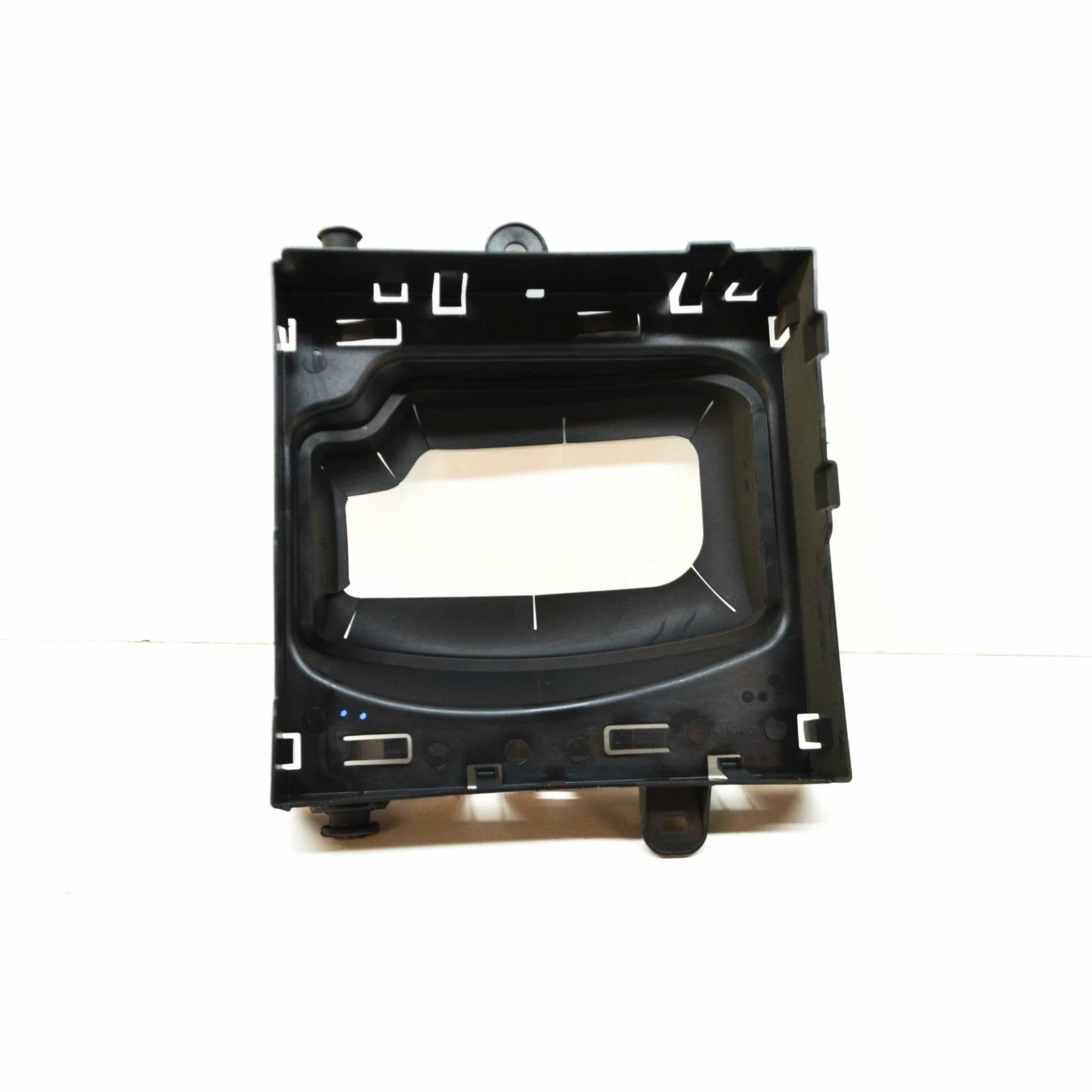 NEW MERCEDES BENZ A W176 FRONT AIR DUCT A1765000116