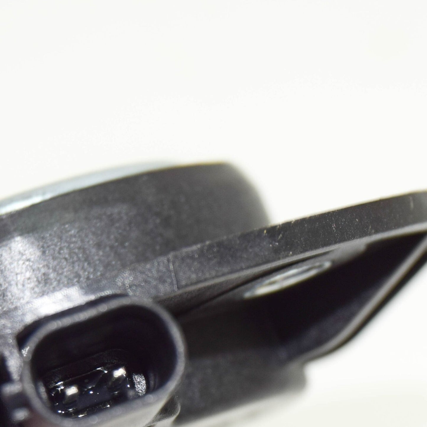 NEW CUPRA FORMENTOR CYLINDER HEAD COVER MAGNET 06Q109259B ORIGINAL