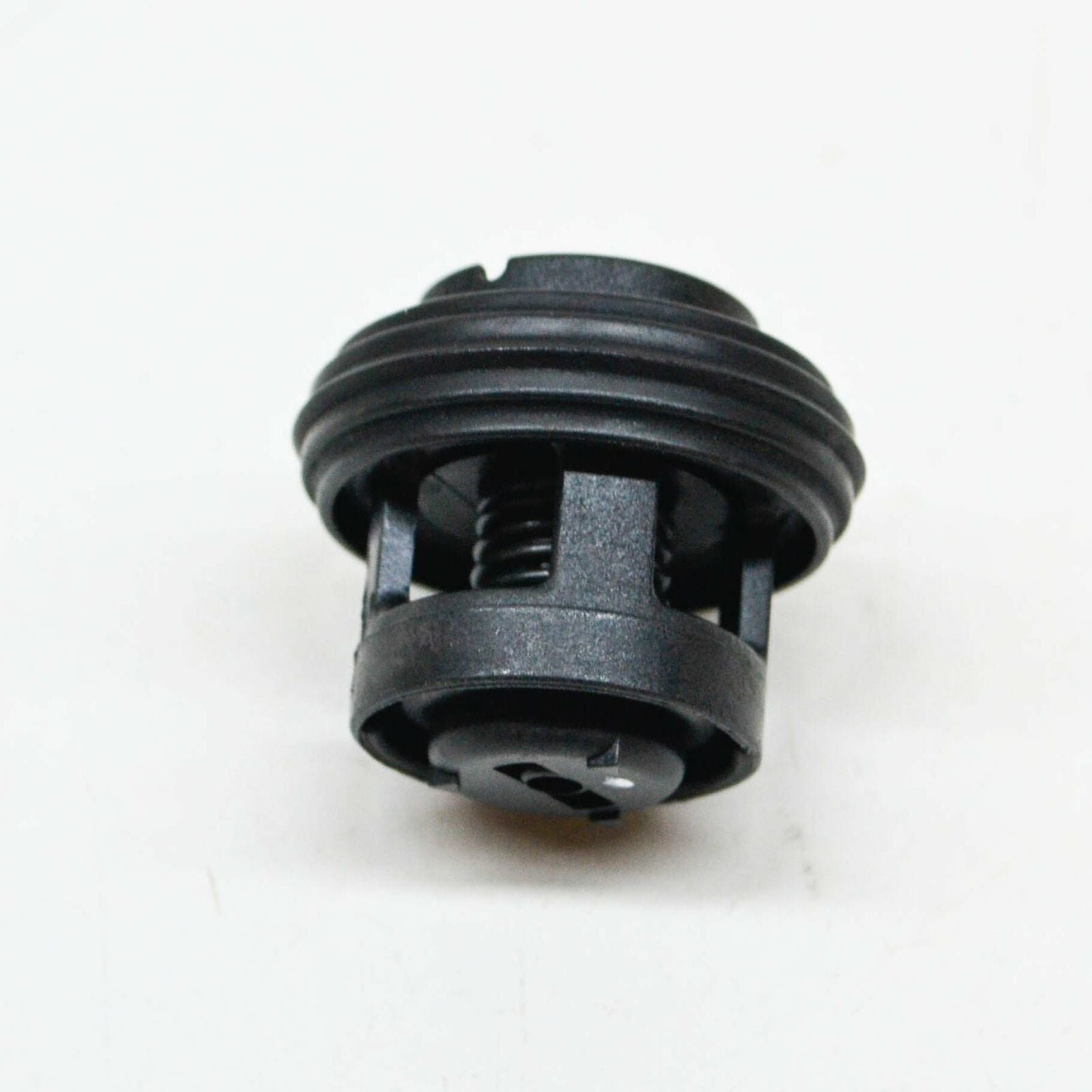 NEW MERCEDES-BENZ C W203 OVERFLOW PRESSURE VALVE A6111800115 ORIGINAL