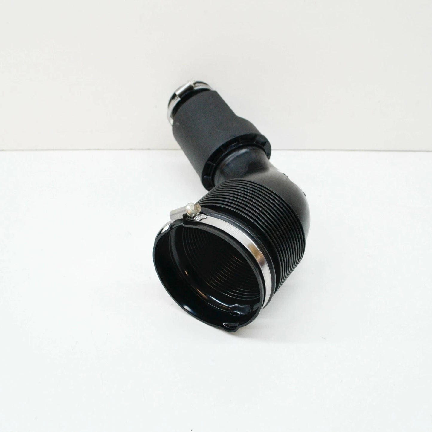 NEW AUDI A8 D4 LEFT REAR AIR INTAKE PIPE 4H0129615E