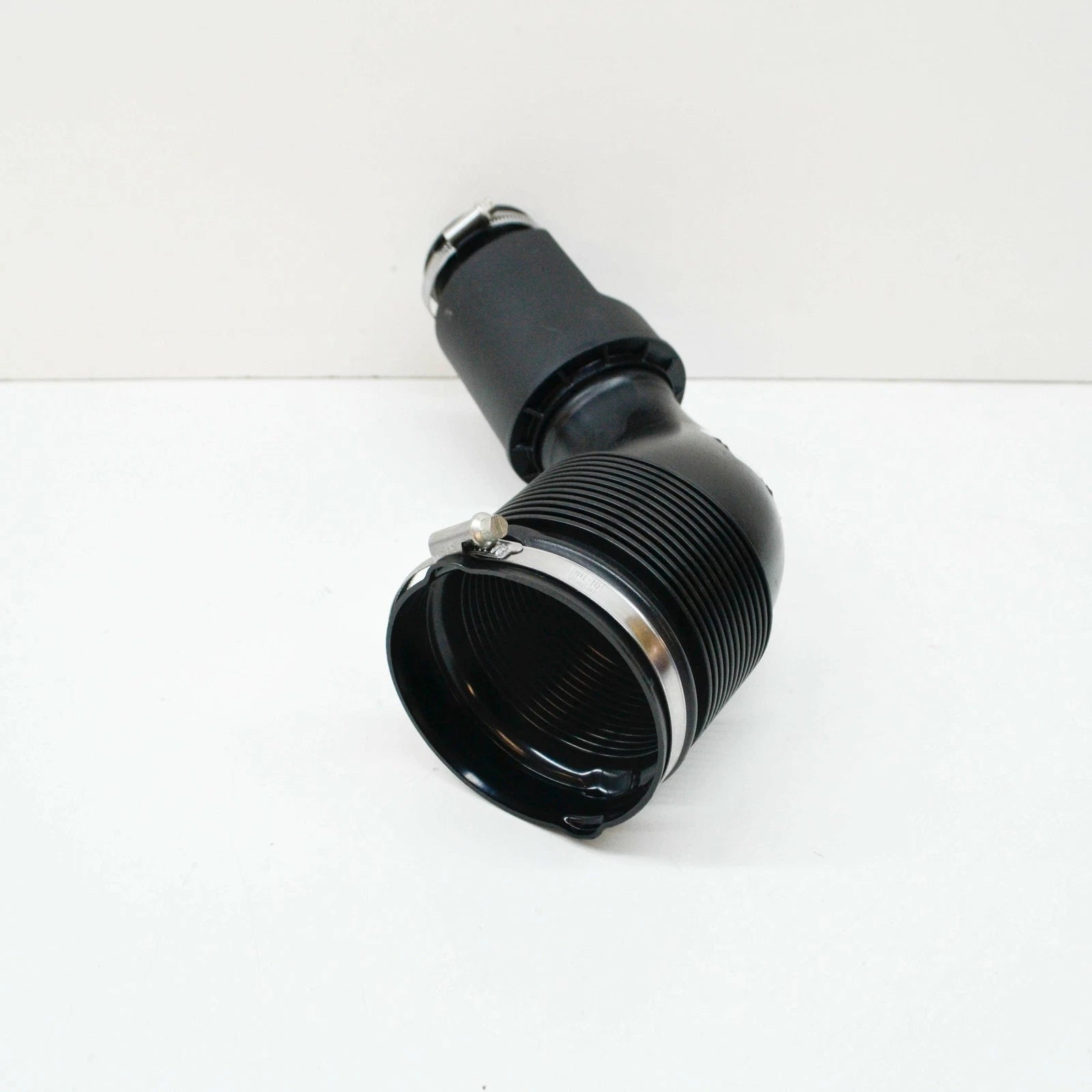 NEW AUDI A8 D4 LEFT REAR AIR INTAKE PIPE 4H0129615E