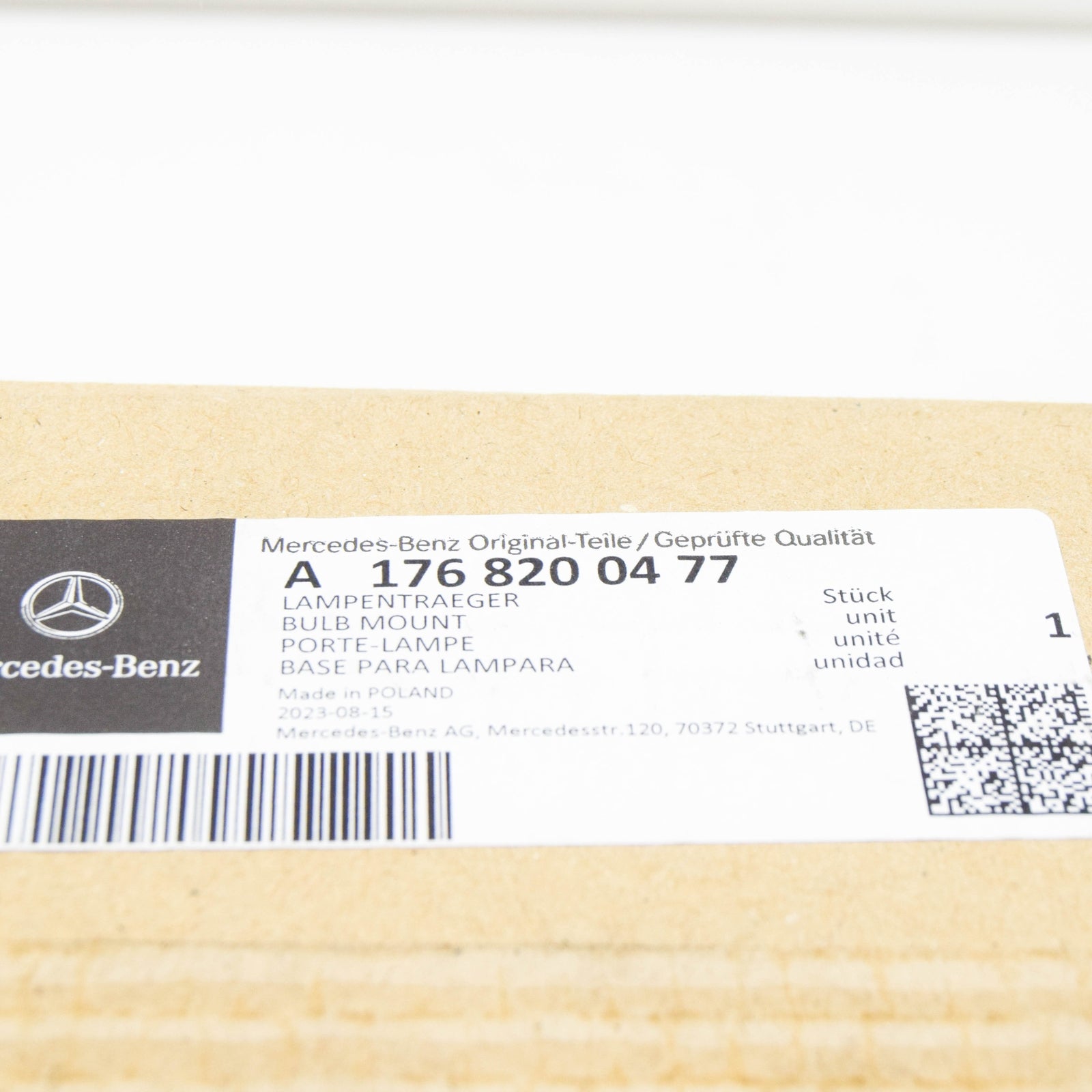 NEW MERCEDES-BENZ A W176 REAR RIGHT TAIL LAMP BULB MOUNT A1768200477 ORIGINAL