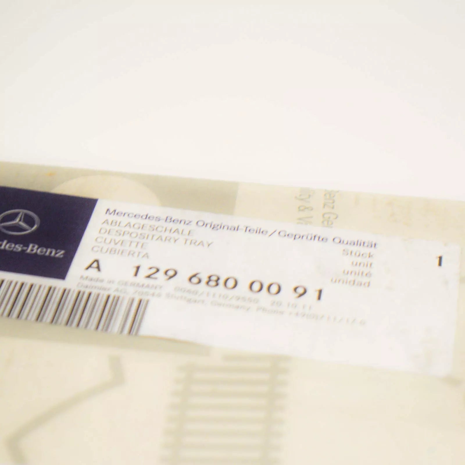 NEW MB SL R129 CENTER CONSOLE COMPARTMENT BOX A1296800091