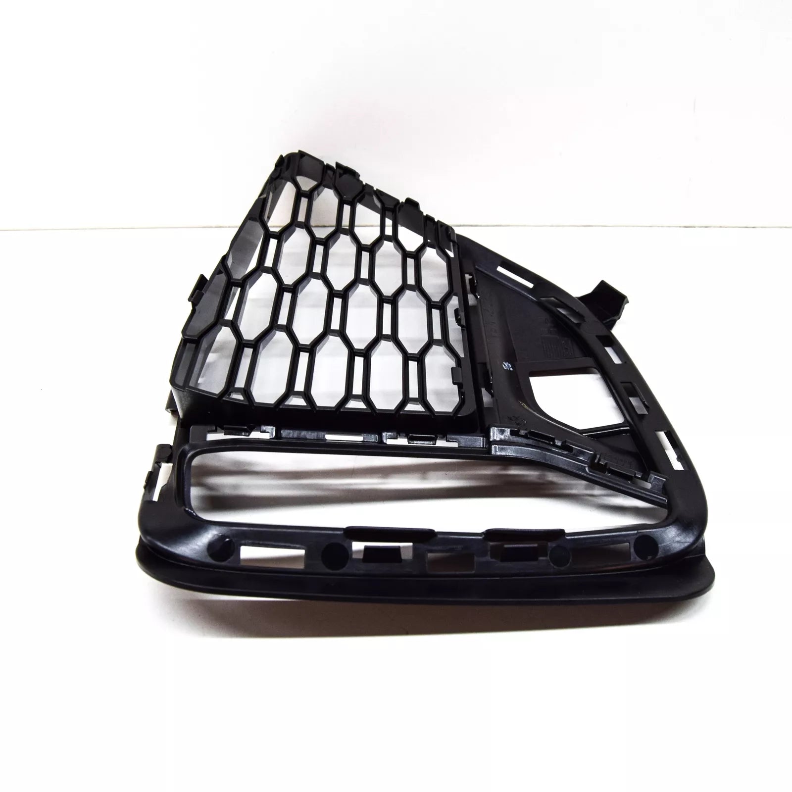 NEW BMW 3 G20 G21 M FRONT BUMPER RIGHT OPEN GRILLE 51118075650 ORIGINAL