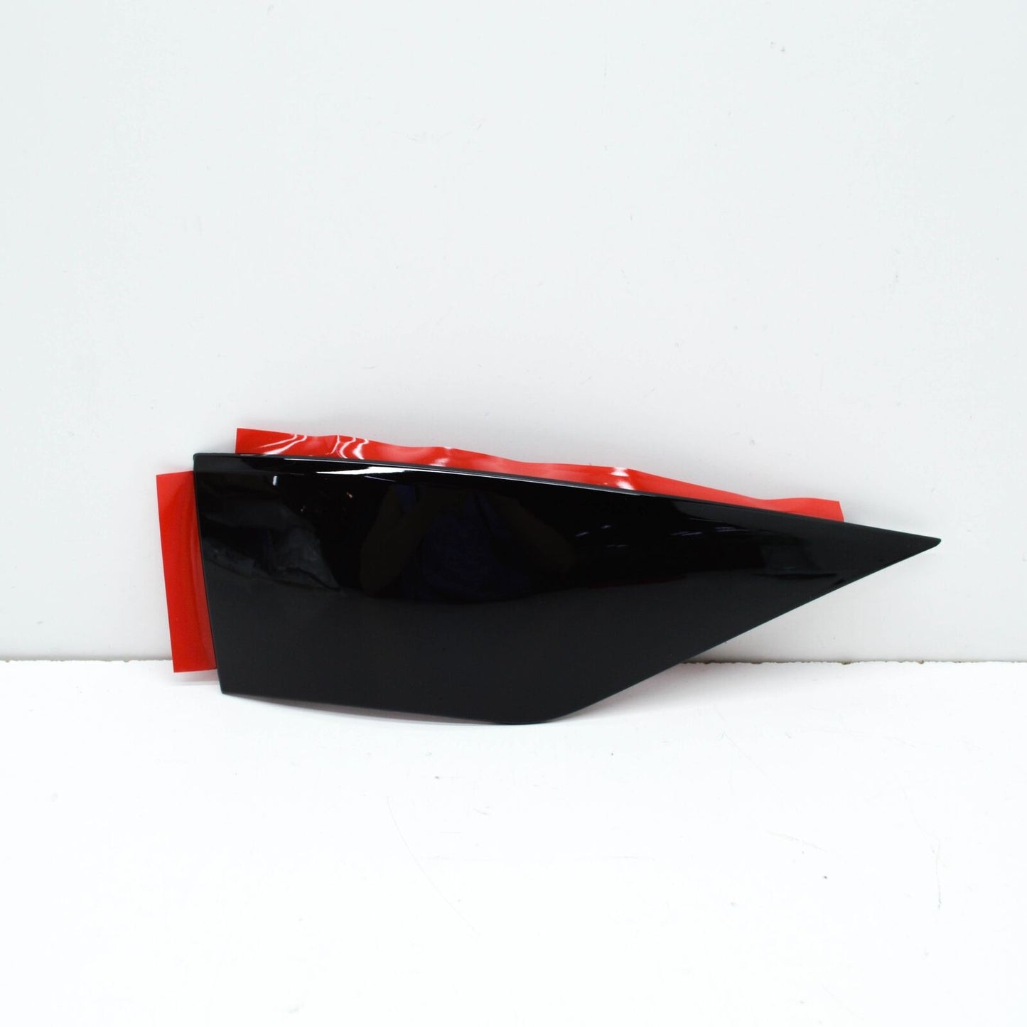 NEW VOLKSWAGEN GOLF MK7 5G REAR DIFFUSER LEFT TRIM 5G6807603041 ORIGINAL