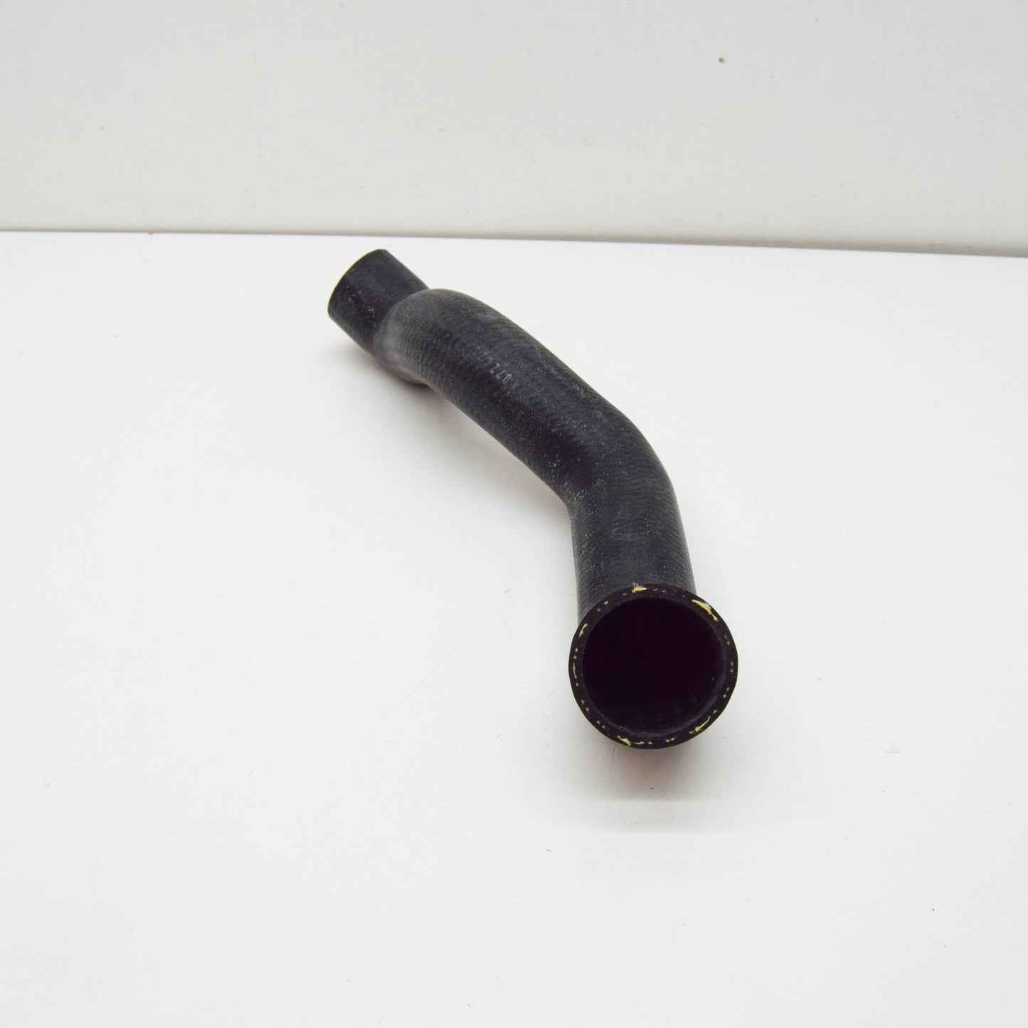 NEW MERCEDES-BENZ CLK C208 RADIATOR TOP HOSE A2025013982 ORIGINAL