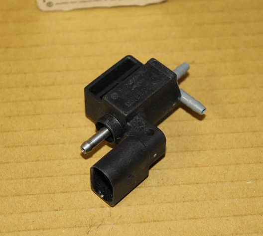 NEW VW TRANSPORTER VI T6 SOLENOID VALVE 07L906283C ORIGINAL